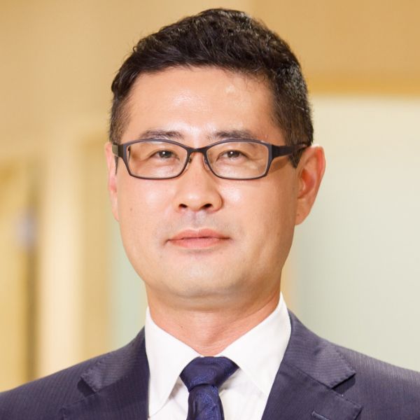 入江 崇介